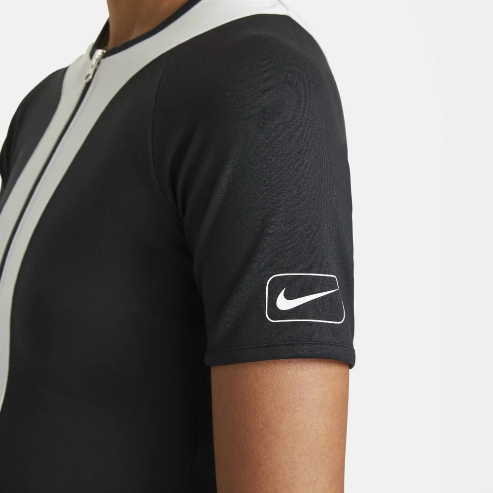 NWOT Women's Nike NSW STREET SHORT SLEEVE TOP Medium